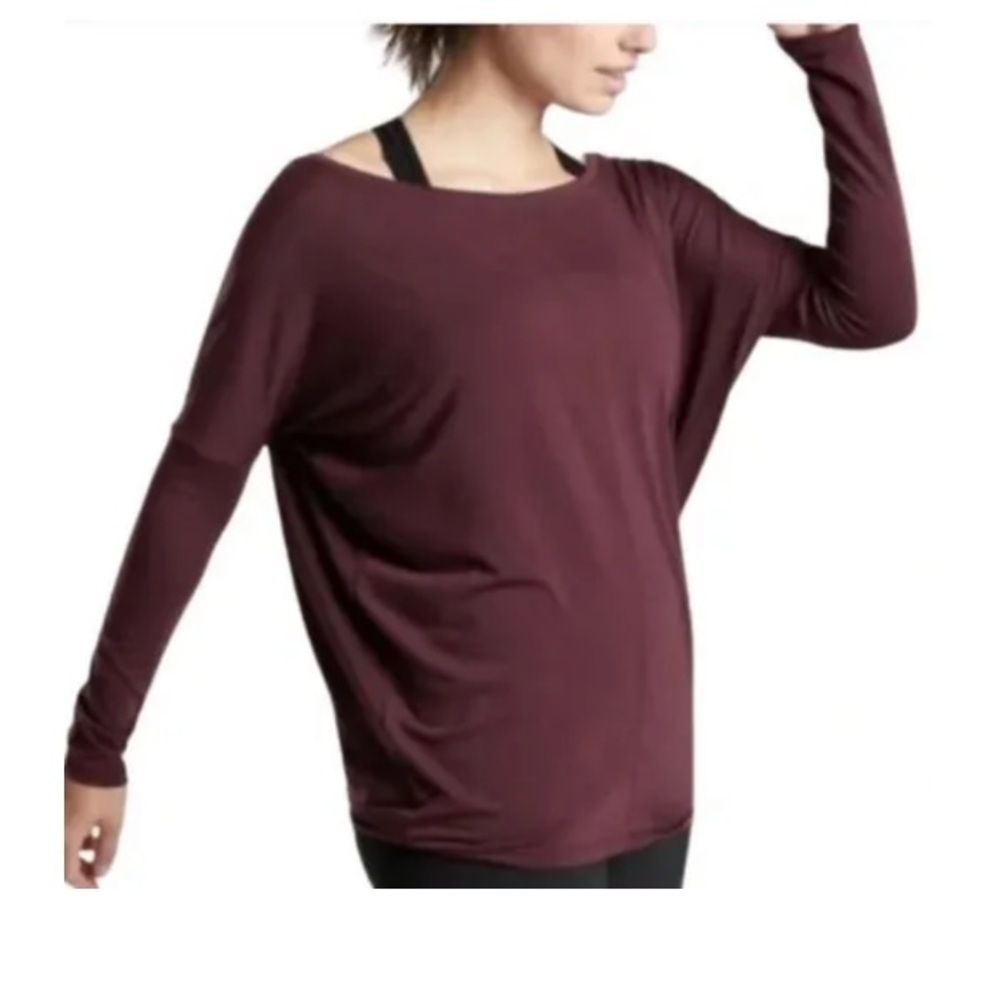 Athleta Essence Flow Dolman Long Sleeve Shirt Top Relaxed Fit Boat Neck